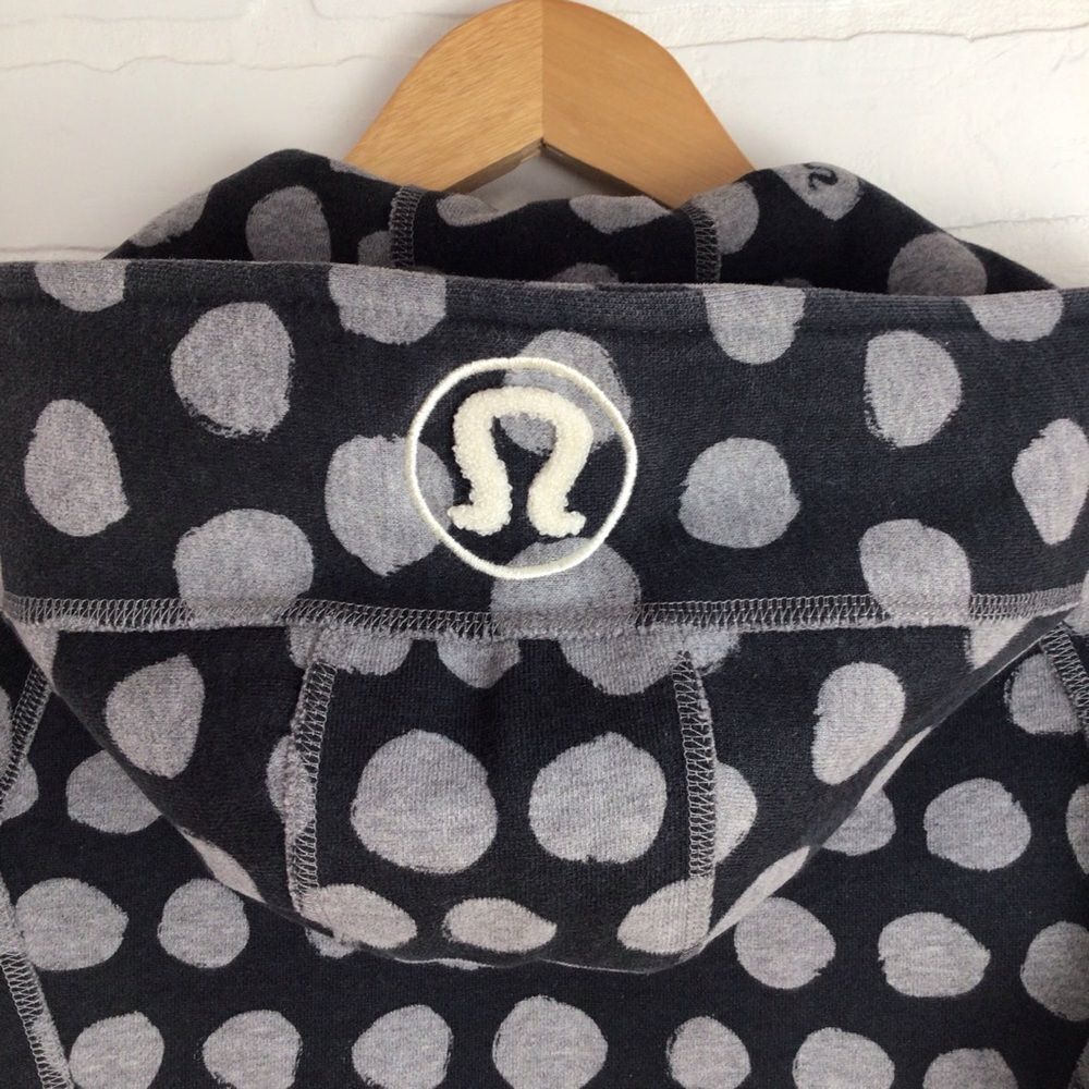 Lululemon Grey black Polka Dot Scuba Hoodie Size 4 Zip Fitted Athleisure Jacket - Picture 4 of 10